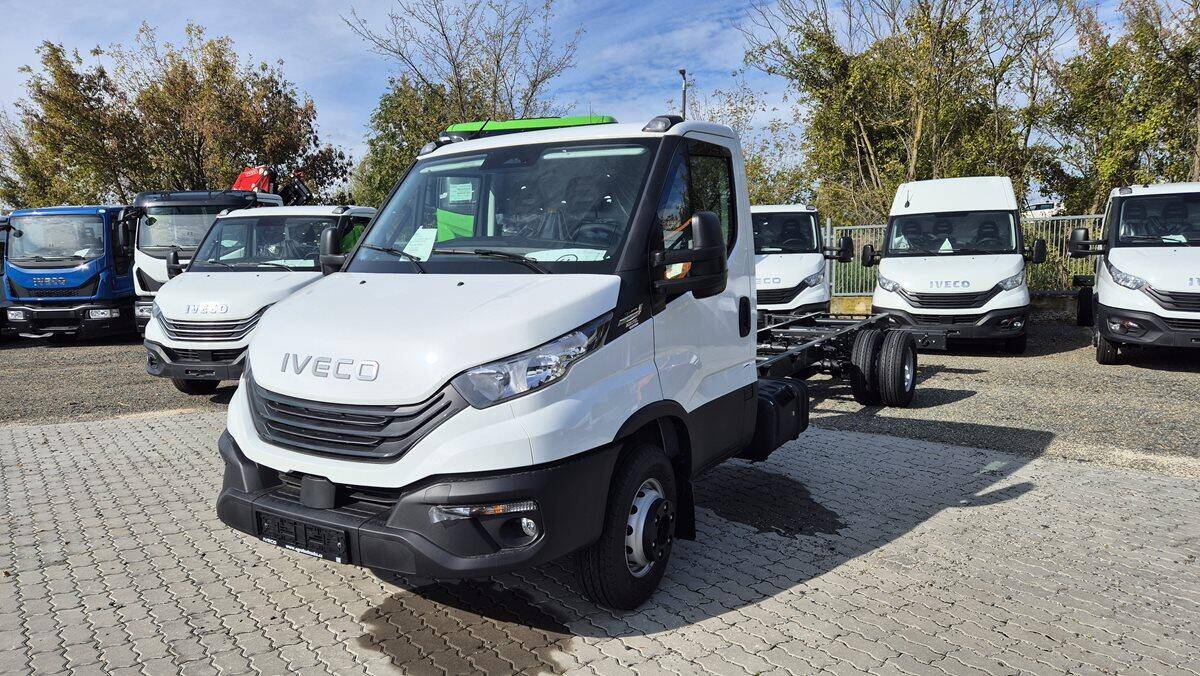 Iveco Daily 50C18HZ do 3,5t Podvozek s kabinou