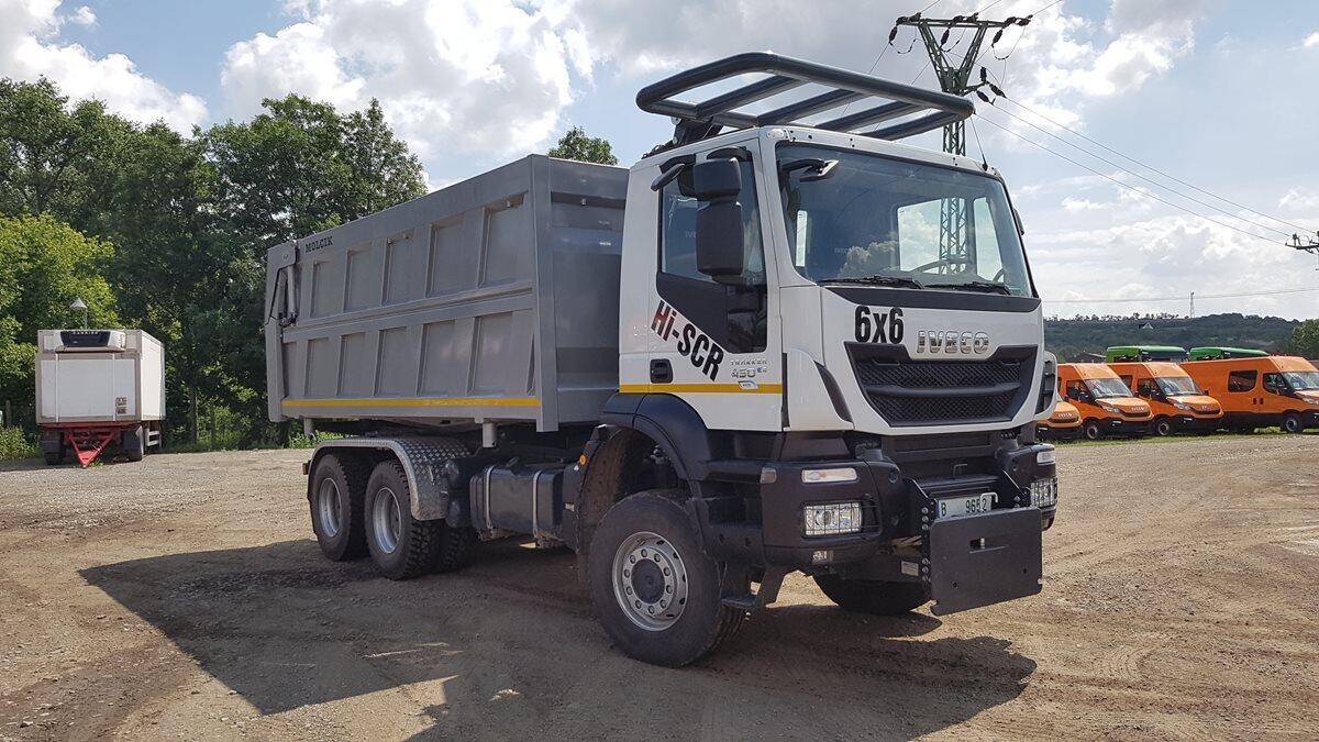 Iveco Trakker  - Traktor 260T45W