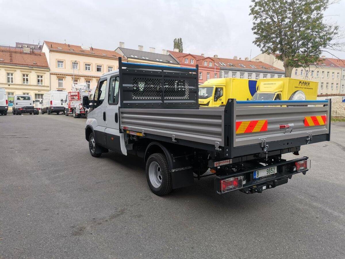 Iveco Daily  50C18 do 3,5t sklopka,doubleca