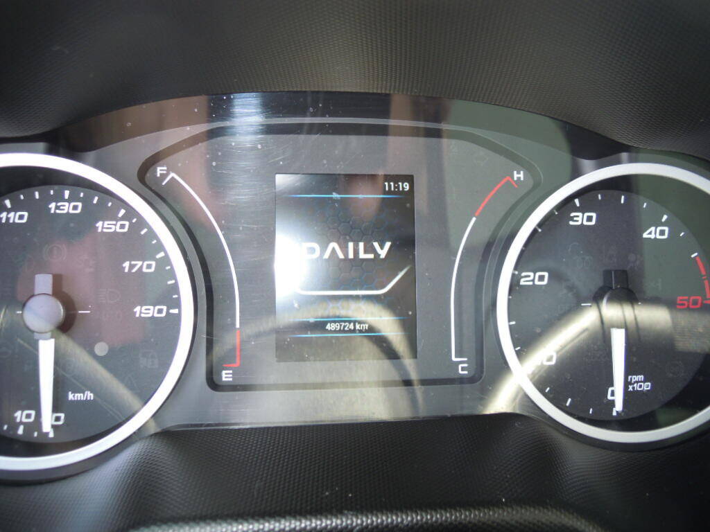 Iveco Daily 35S18 10pal. 3.0, plachta