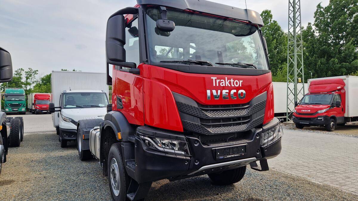 Iveco Traktor T-WAY AD400T45W 4x4