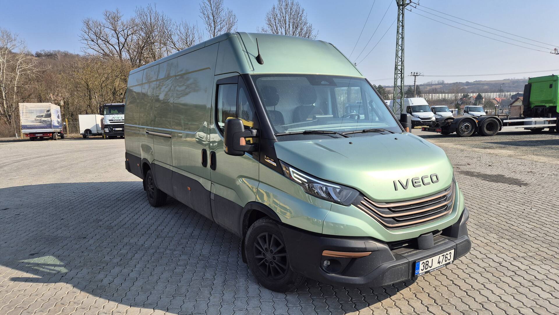 Iveco Daily 35S18 klima, automat, NAVI