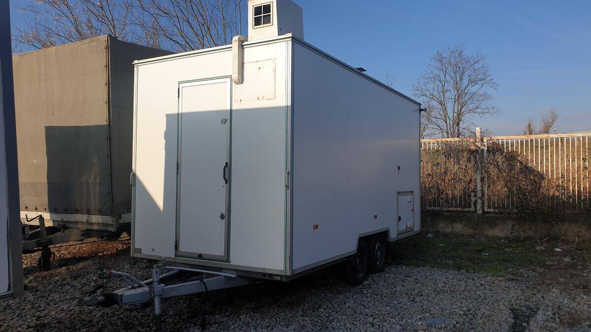 Ostatni model ostatni FORT AGP4500 pojízdná prodejna