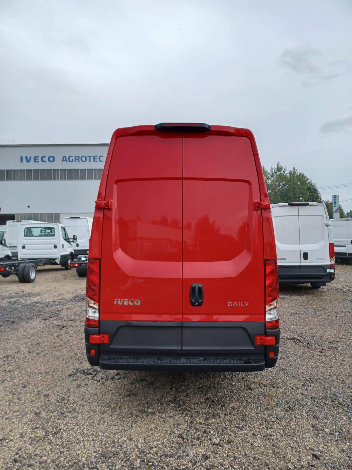 Iveco Daily  35S18HA8 V – maxi výška