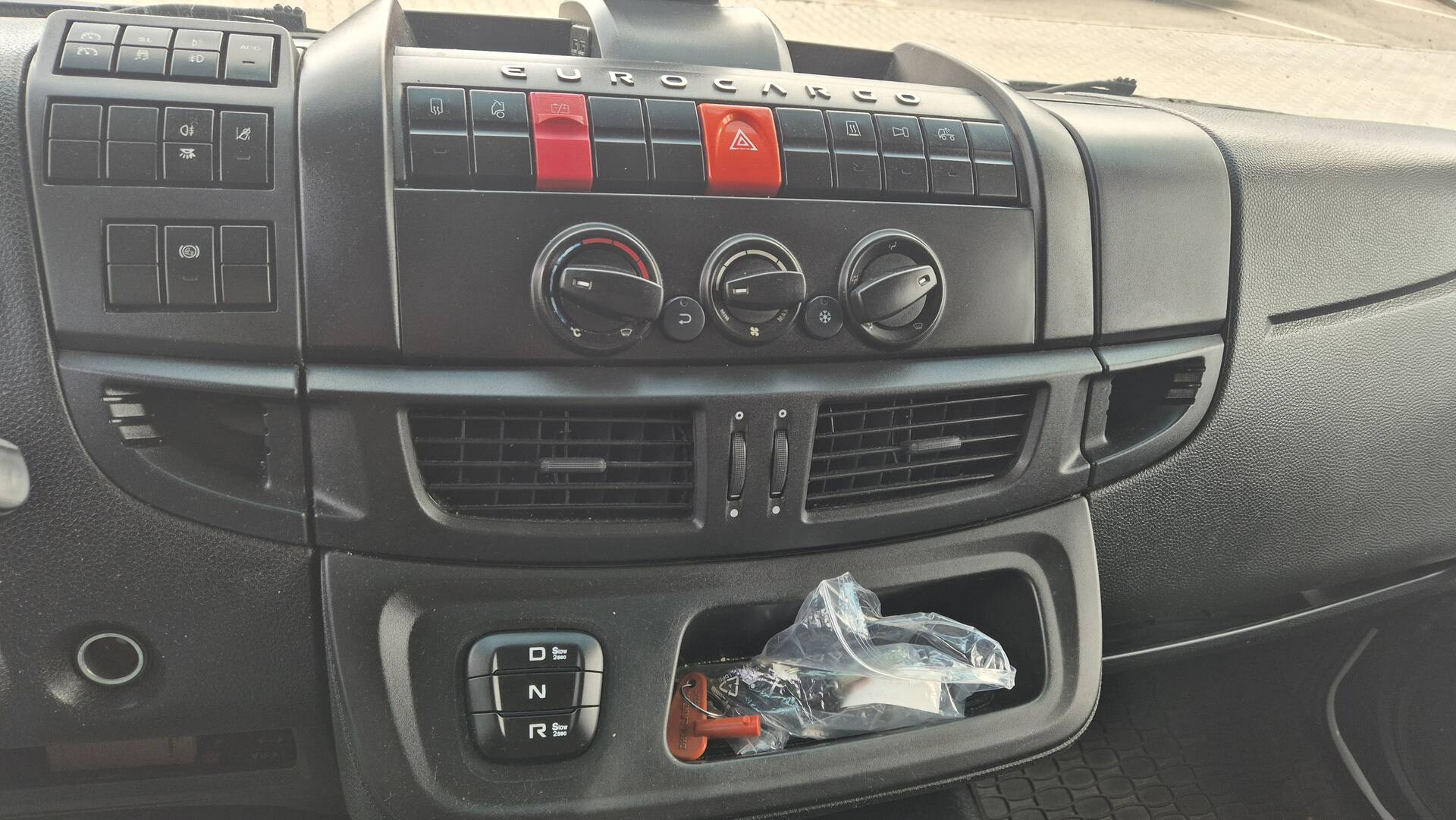 product-gallery-image