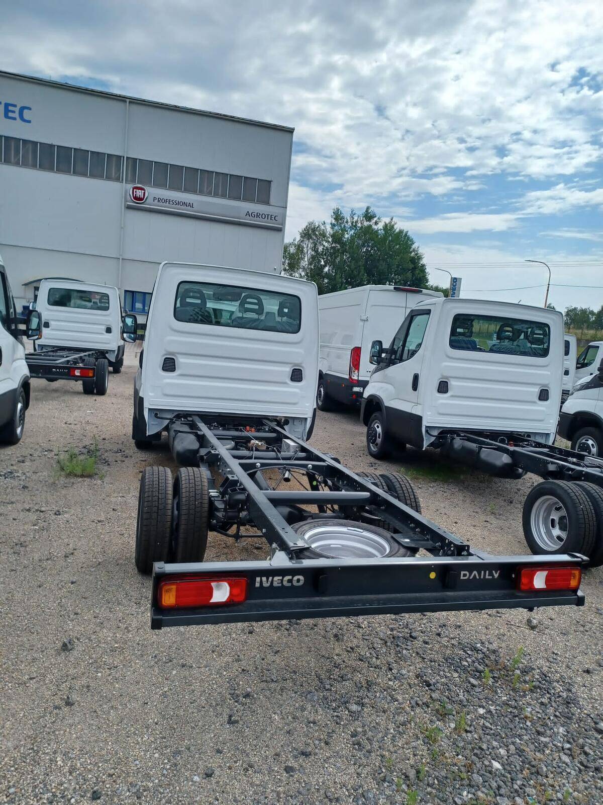 Iveco Daily  50C18HZ do 3,5t skladem