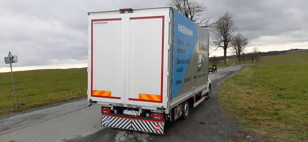 Iveco Daily 35S18 valník s plachtou 10 pal