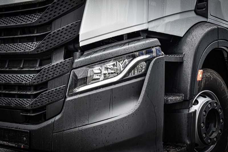 Iveco-S-WAY-Lamberet-5.jpg Iveco-S-WAY-Lamberet-5.jpg