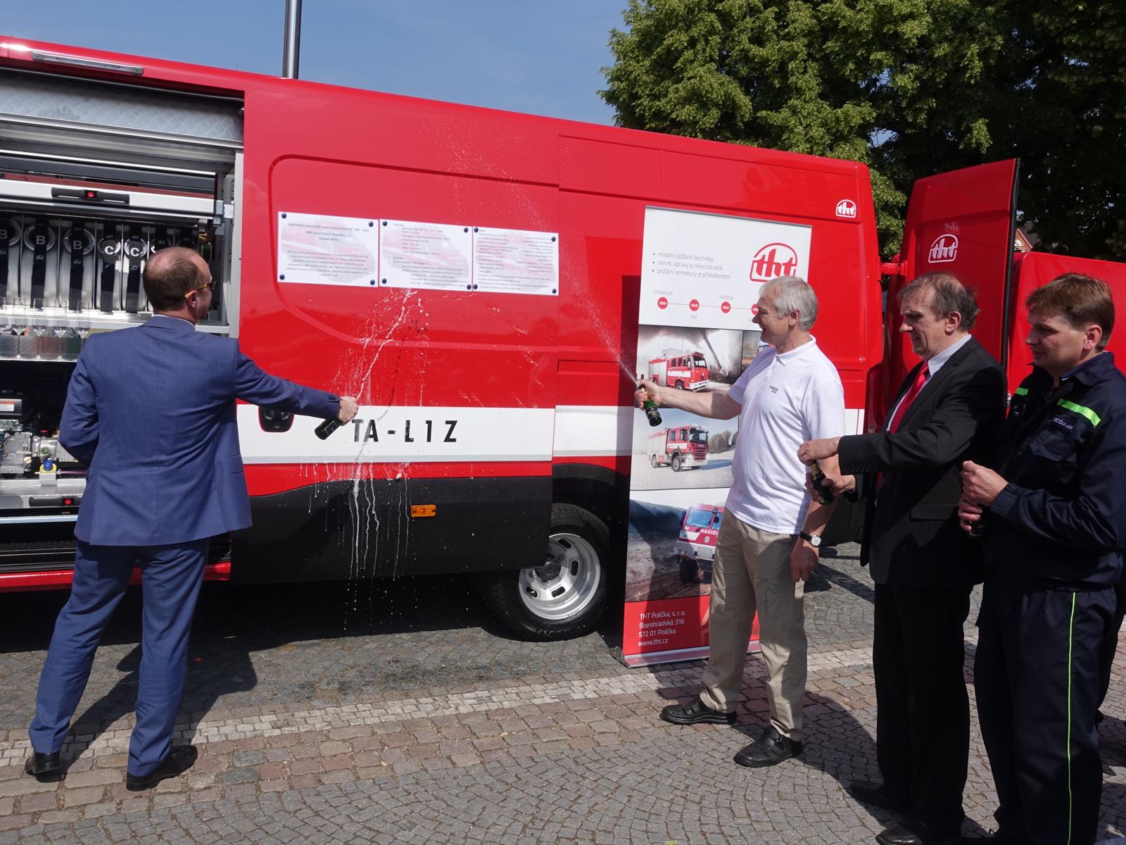 DSC00573-(4).JPG DSC00573-(4).JPG