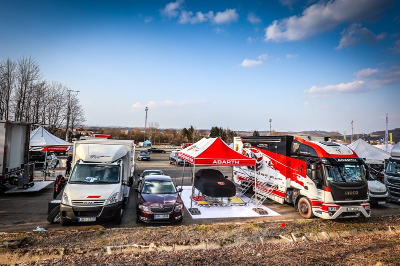 iveco-rally.jpg