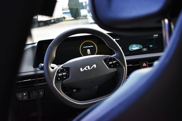 KIA-EV6-interior.jpg
